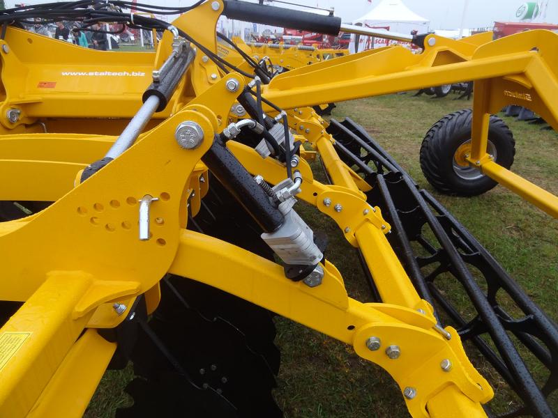 Staltech - UH 60 Hidraulikus tárcsa